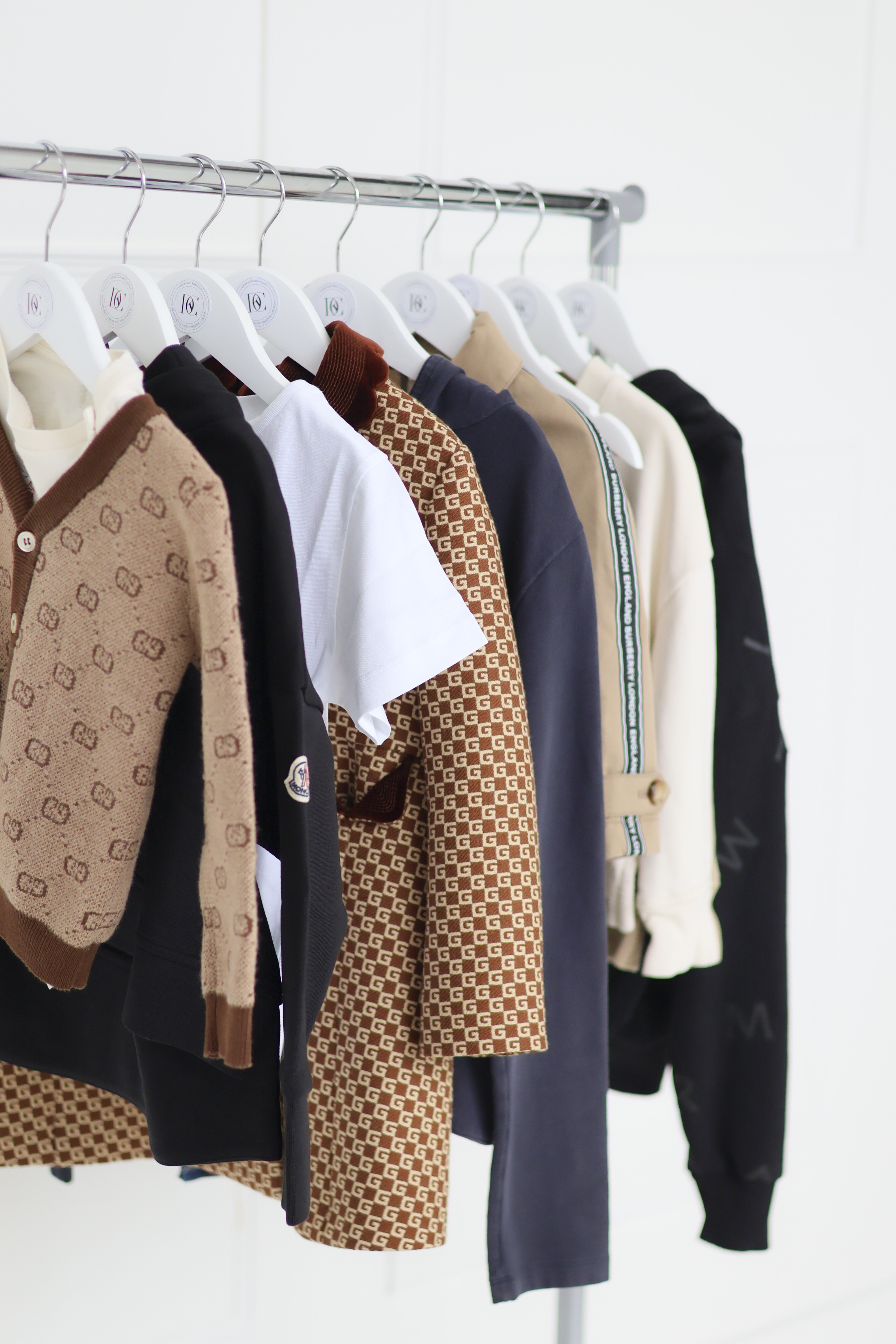 1. CHOOSE & RESERVE -alt